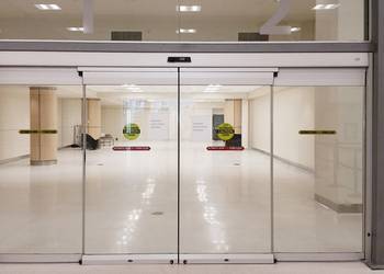 Automatic Glass Door